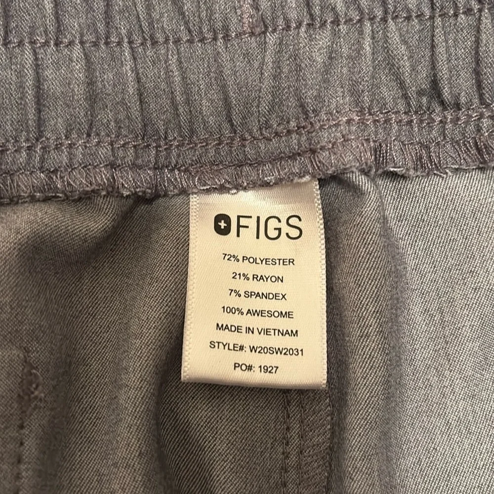 Figs technical men’s scrub pants, size XL, color graphite, in good condition